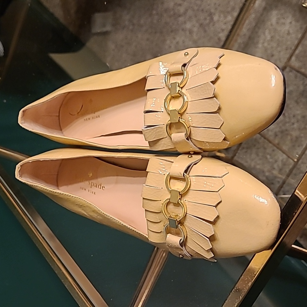 KATE SPADE patent leather Karen tuxedo cream loafers - Picture 3 of 9